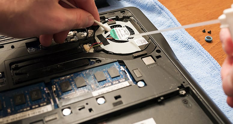 Vệ sinh bảo dưỡng laptop